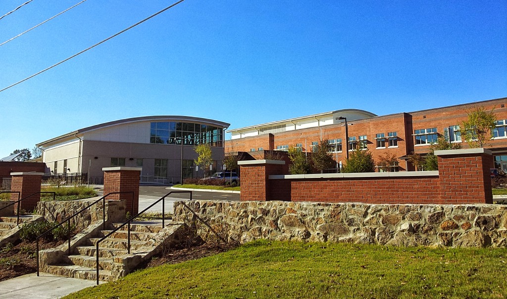 homes for sale near commonwealth elementary